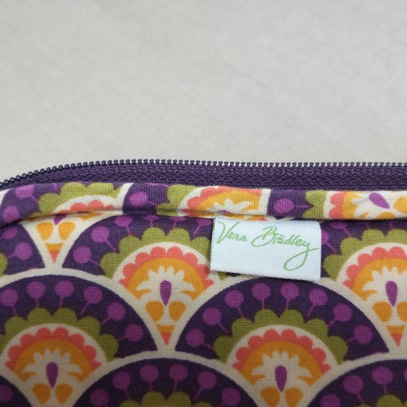 VERA BRADLEY PAISLEY TABLET/E-READER SLEEVE - Picture 10 of 10